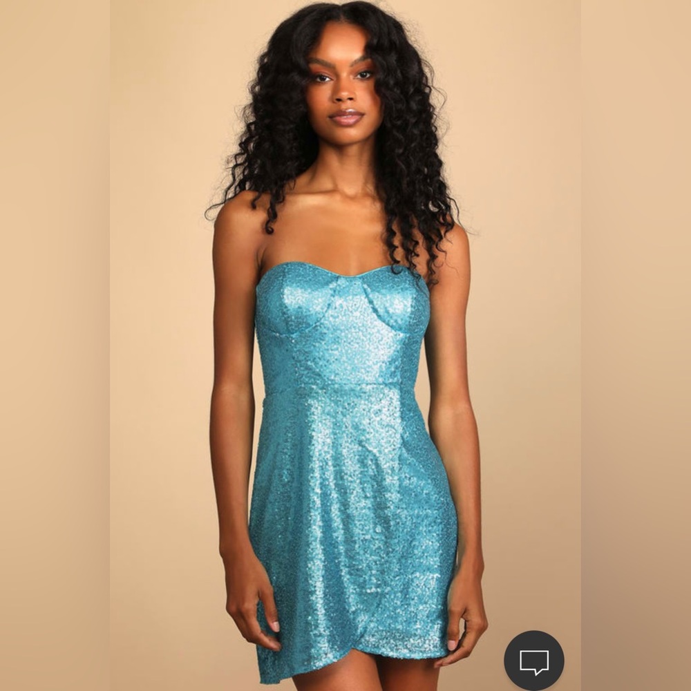Lulu’s NWT sequin strapless dress💙
